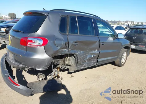 2016 Volkswagen Tiguan S из США, поврежденный, VIN WVGAV7AX1GW538333